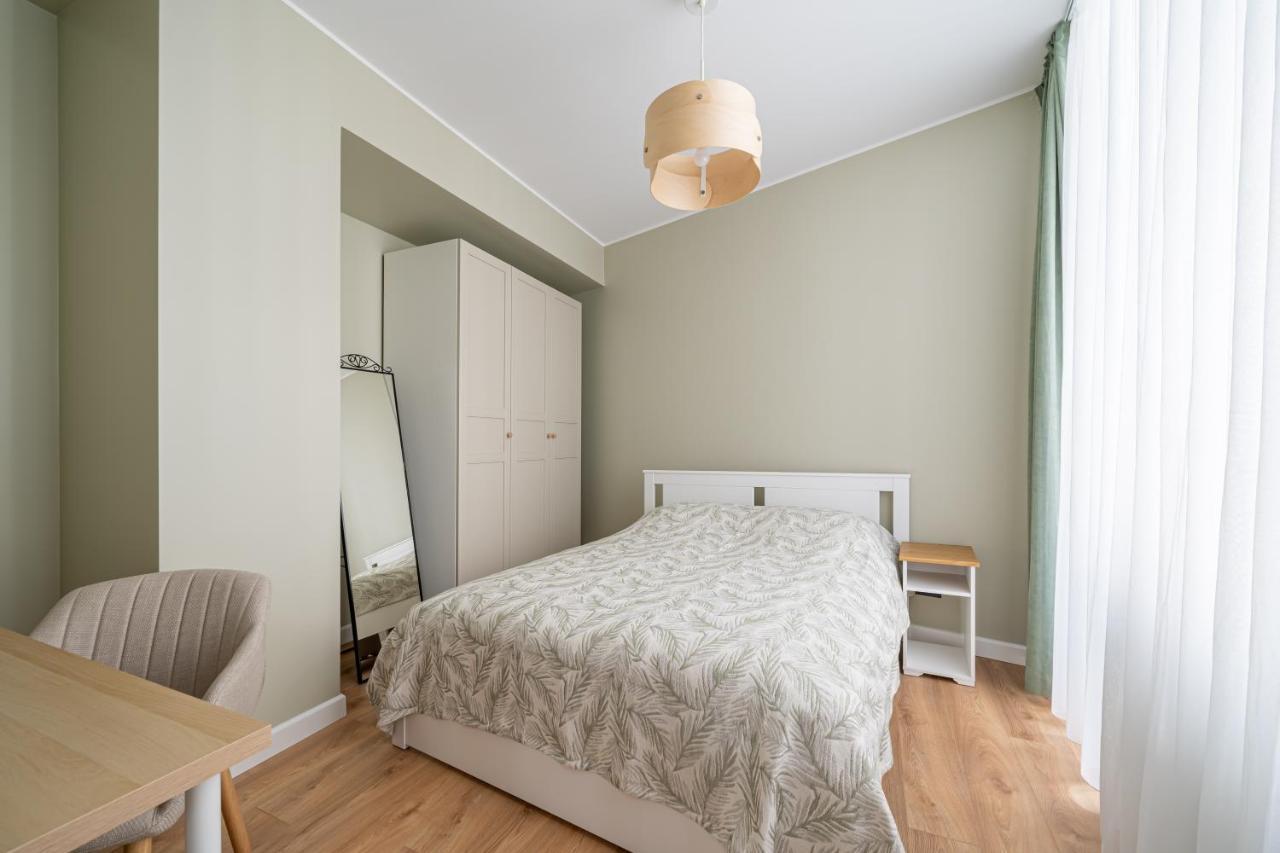 Spacious 1-Bedroom Apartment In The Heart Of Old Town ريغا المظهر الخارجي الصورة