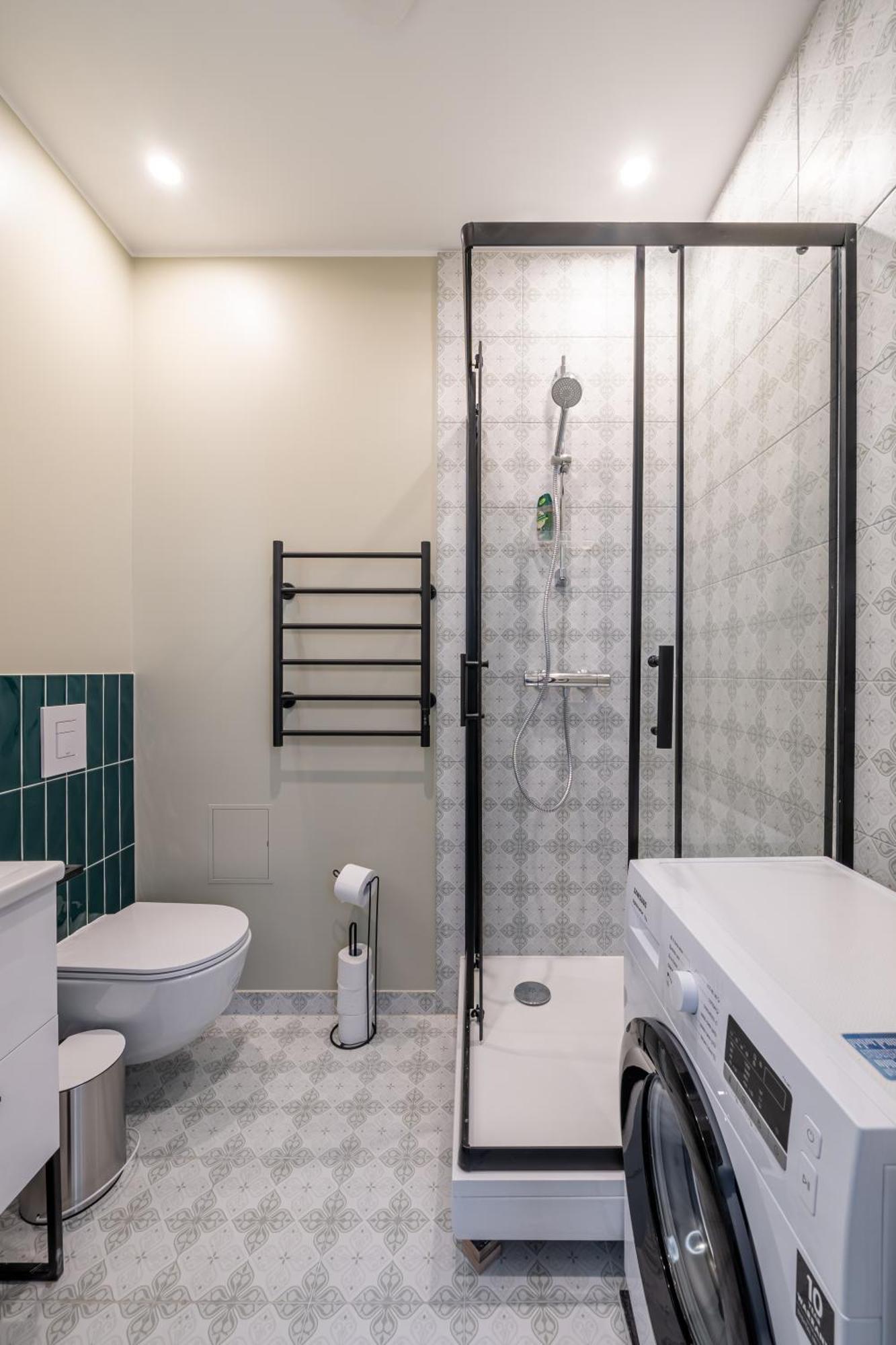 Spacious 1-Bedroom Apartment In The Heart Of Old Town ريغا المظهر الخارجي الصورة